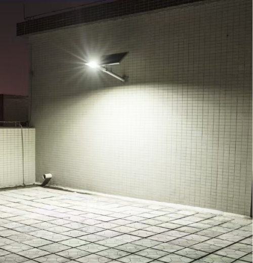 Solar split courtyard, street LED street light